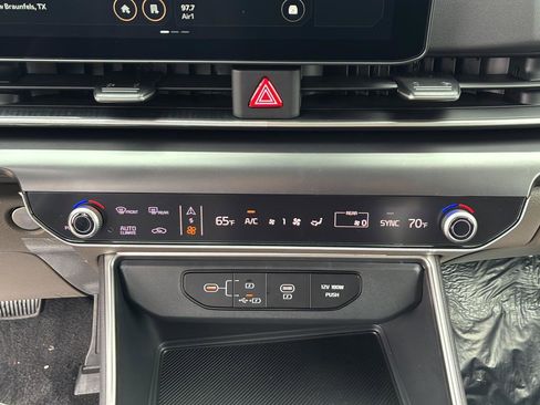 New 2026 Kia Carnival LXS image 28