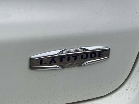 Used 2018 Jeep Compass Latitude w/ Trailer Tow Group image 36