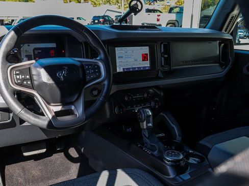 Used 2022 Ford Bronco Big Bend image 17