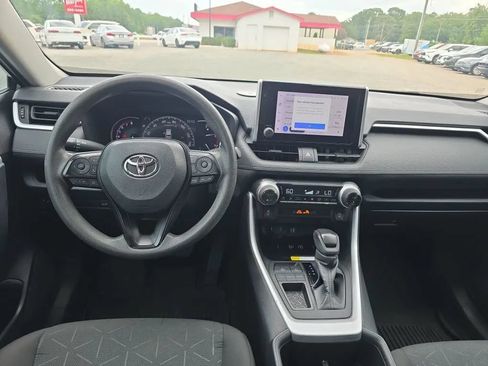 Used 2023 Toyota RAV4 XLE w/ Convenience Package FWD image 14