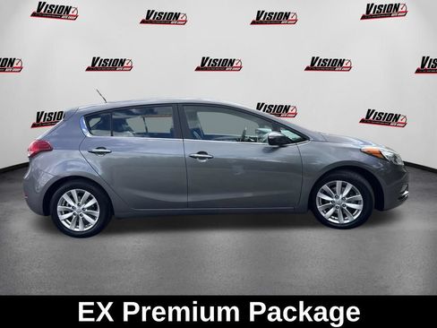 Used 2015 Kia Forte EX w/ EX Premium Package FWD image 4