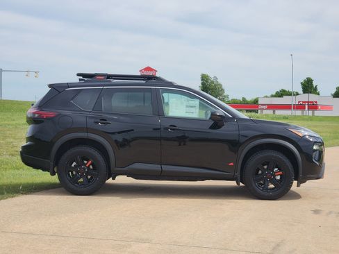 New 2026 Nissan Rogue SV AWD/4WD image 8