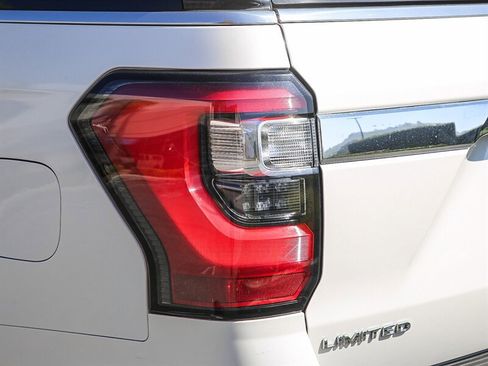 Used 2018 Ford Expedition Limited w/ Equipment Group 302A image 15