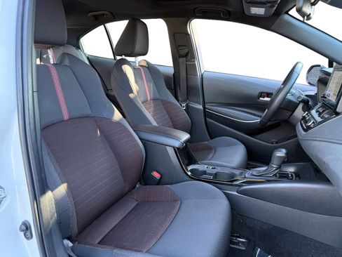 Used 2024 Toyota Corolla SE w/ SE Premium Package image 15