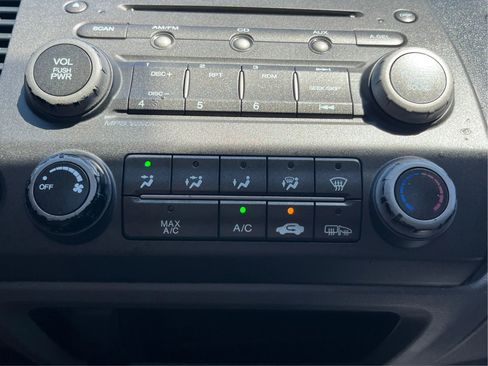 Used 2010 Honda Civic EX-L image 29