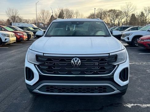 New 2026 Volkswagen Atlas Cross Sport SE AWD/4WD image 2