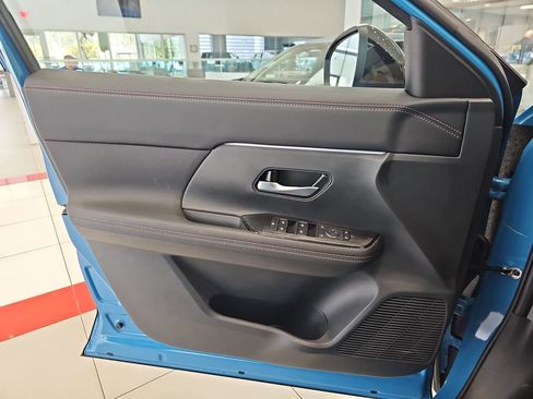 New 2026 Nissan Kicks SR image 29