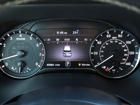 Used 2022 INFINITI QX80 Premium Select w/ Cargo Package image 35