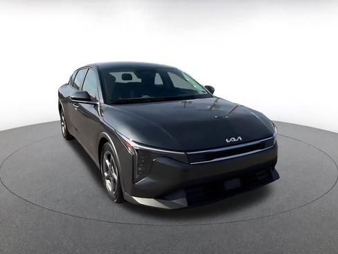 Used 2025 Kia K4 FWD image 3