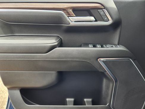 Used 2023 Chevrolet Silverado 1500 LT image 22