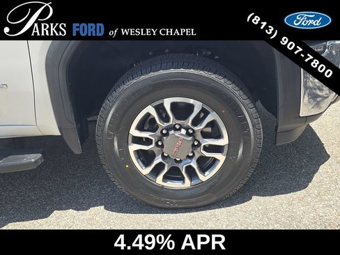 Used 2024 GMC Sierra 2500 SLT w/ SLT Premium Package AWD/4WD image 30