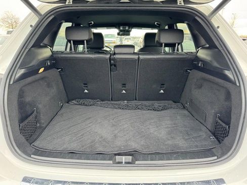 Used 2025 Mercedes-Benz GLA 250 4MATIC image 6