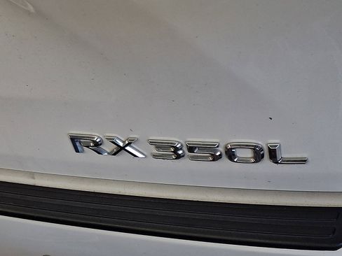 Used 2022 Lexus RX 350L Premium w/ Premium Package AWD/4WD image 4