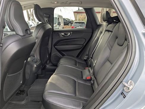 Certified 2023 Volvo XC60 B5 Plus w/ Protection Package Premier image 18