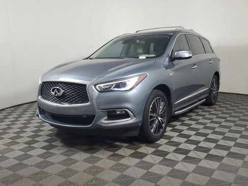 Used 2018 INFINITI QX60 FWD w/ Deluxe Technology Package image 3