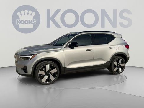Used 2023 Volvo XC40 Recharge Ultimate AWD/4WD image 5