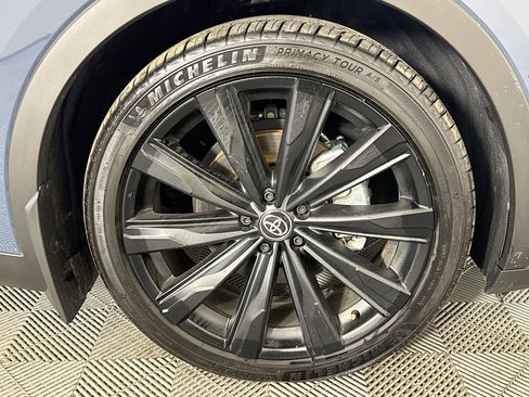 Used 2026 Toyota Crown Limited image 31