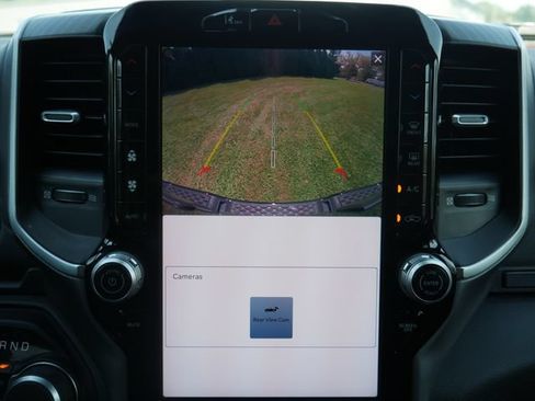 Used 2025 RAM 1500 Big Horn AWD/4WD image 7