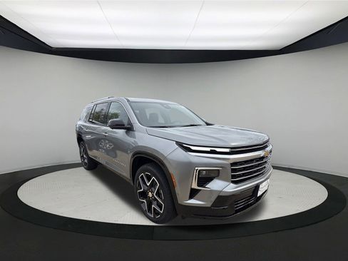 New 2026 Chevrolet Traverse High Country AWD/4WD image 7