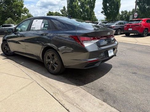 Used 2023 Hyundai Elantra SEL FWD image 5