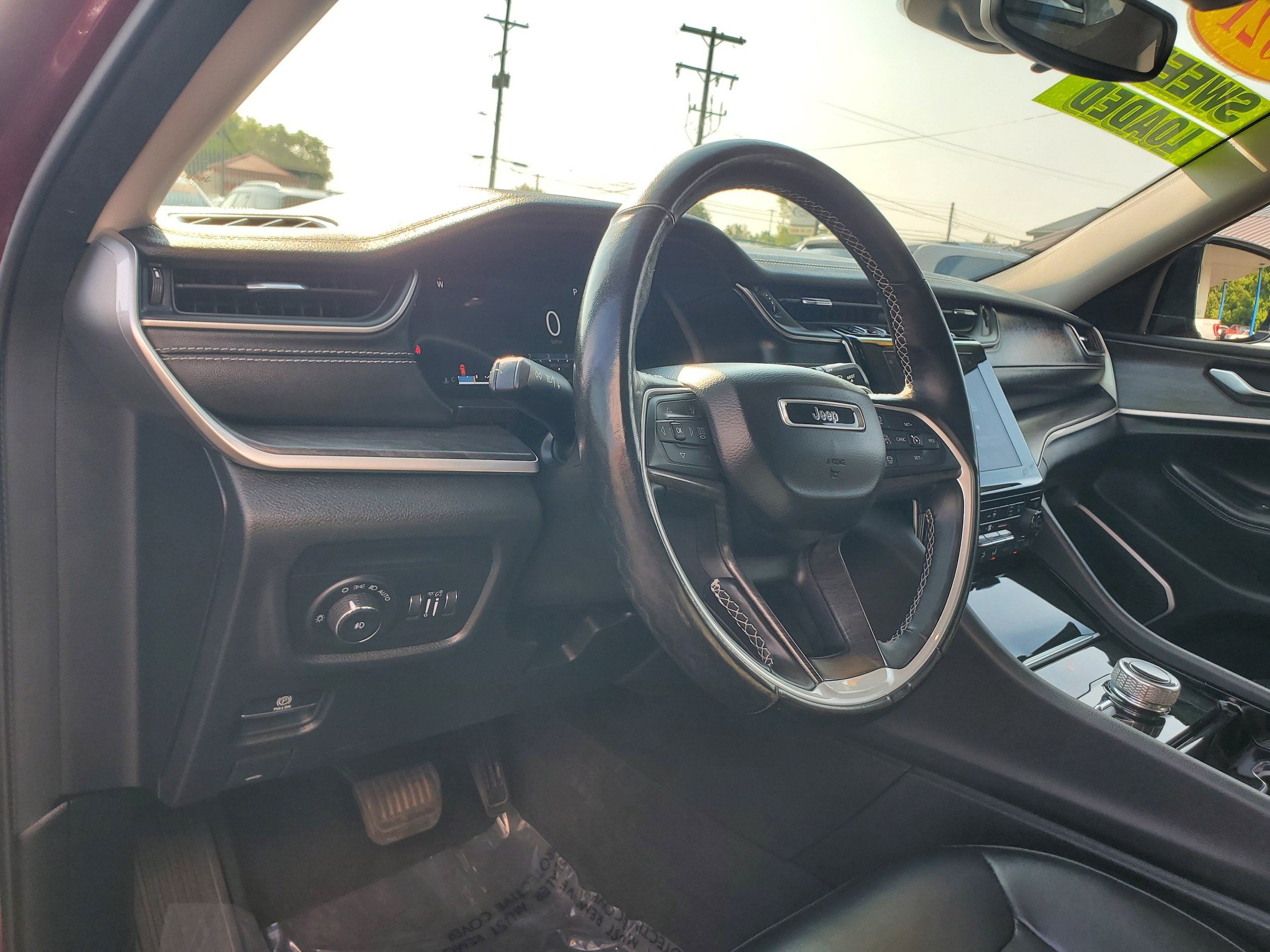 Used 2021 Jeep Grand Cherokee L Limited AWD/4WD image 13