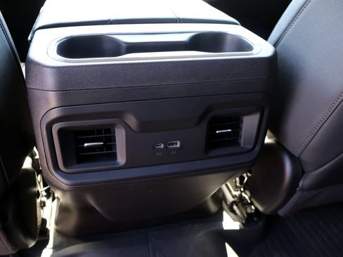 Used 2024 Chevrolet Silverado 1500 LT Trail Boss w/ Convenience Package II AWD/4WD image 17