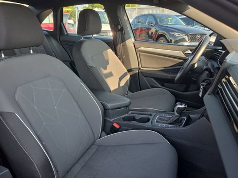 Used 2025 Volkswagen Jetta Sport FWD image 19