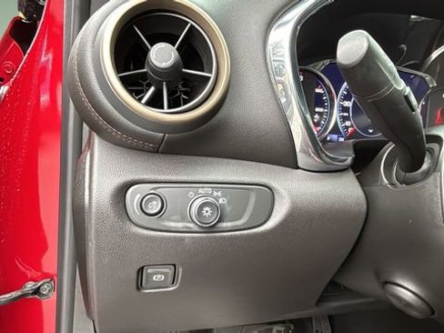 Used 2024 Chevrolet Blazer Premier w/ Driver Confidence II Package image 22