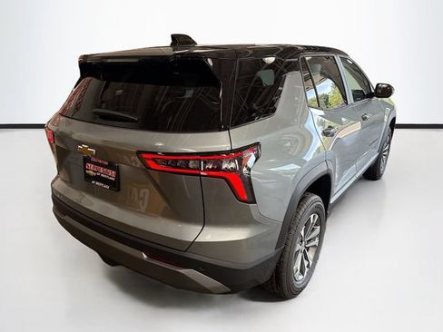 New 2026 Chevrolet Equinox LT w/ Convenience Package II FWD image 6