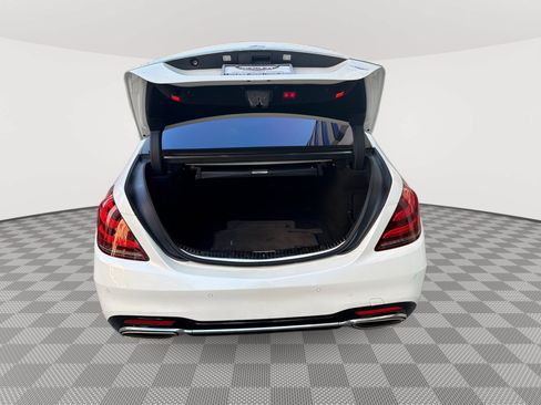 Used 2019 Mercedes-Benz S 560 Sedan w/ AMG Line Exterior image 21