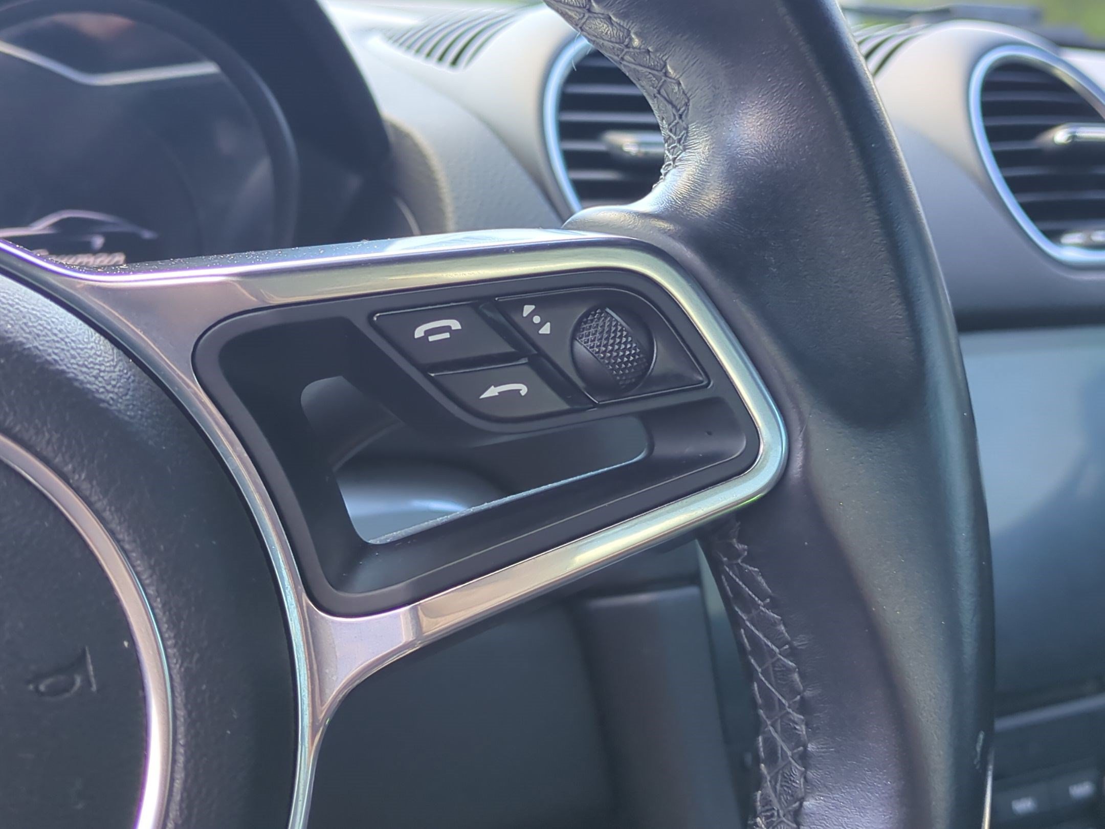 Used 2018 Porsche 718 Cayman RWD image 14