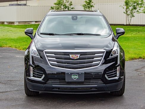 Used 2017 Cadillac XT5 Luxury w/ Driver Awareness Package AWD/4WD image 2