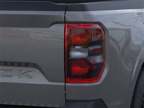 New 2026 Ford Maverick Lariat w/ Black Appearance Package image 22