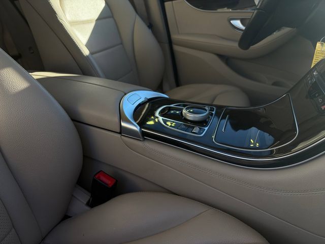 Used 2018 Mercedes-Benz GLC 300 4MATIC image 15