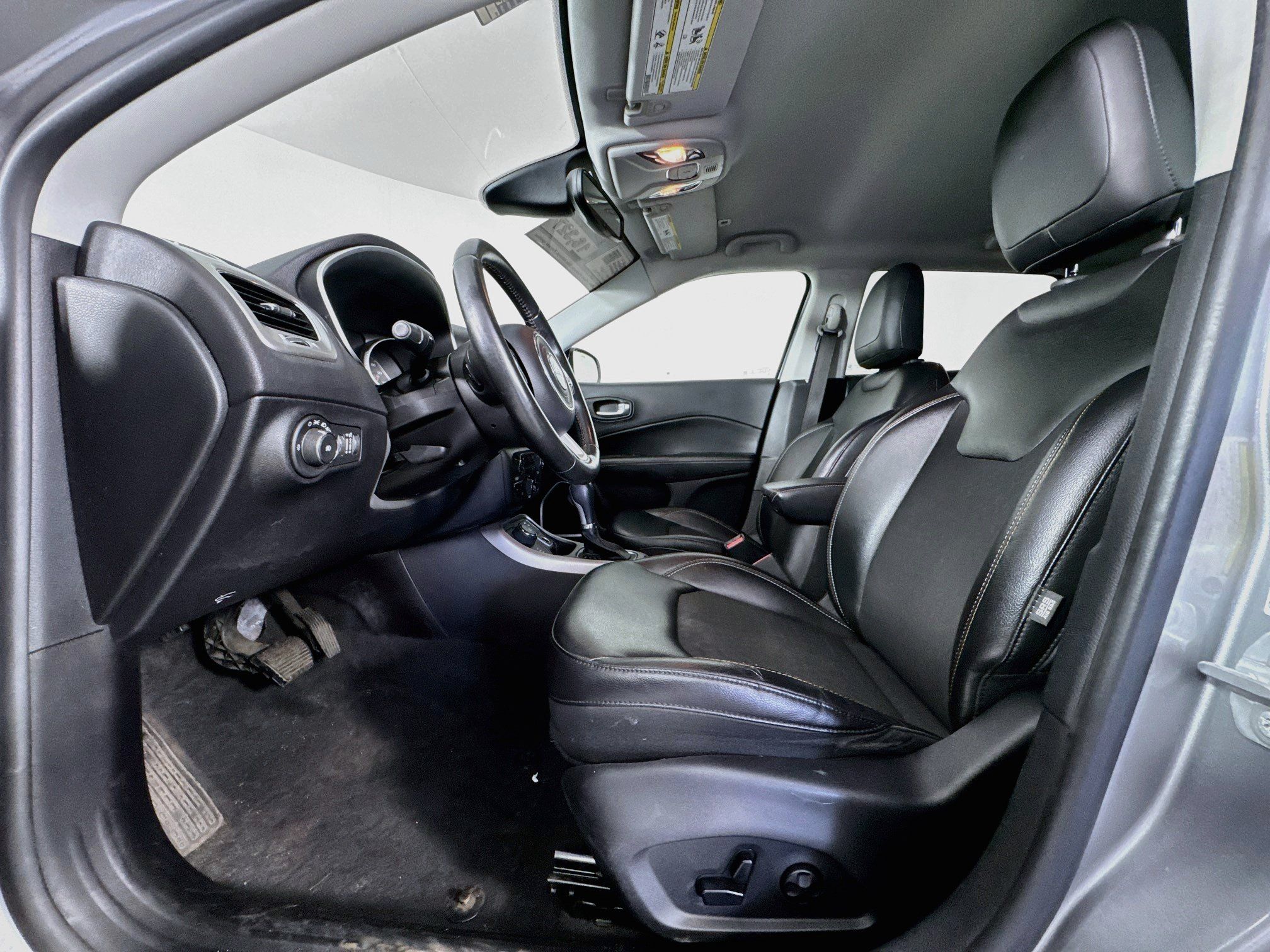 Used 2018 Jeep Compass Latitude w/ Popular Equipment Group AWD/4WD image 20