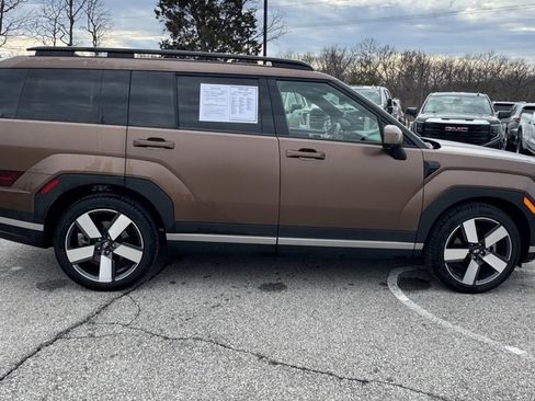 Used 2024 Hyundai Santa Fe Limited image 3