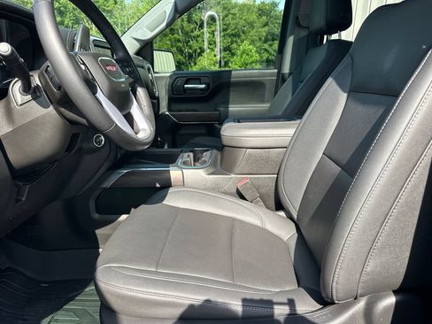 Used 2021 GMC Sierra 1500 SLT w/ SLT Convenience Package AWD/4WD image 10