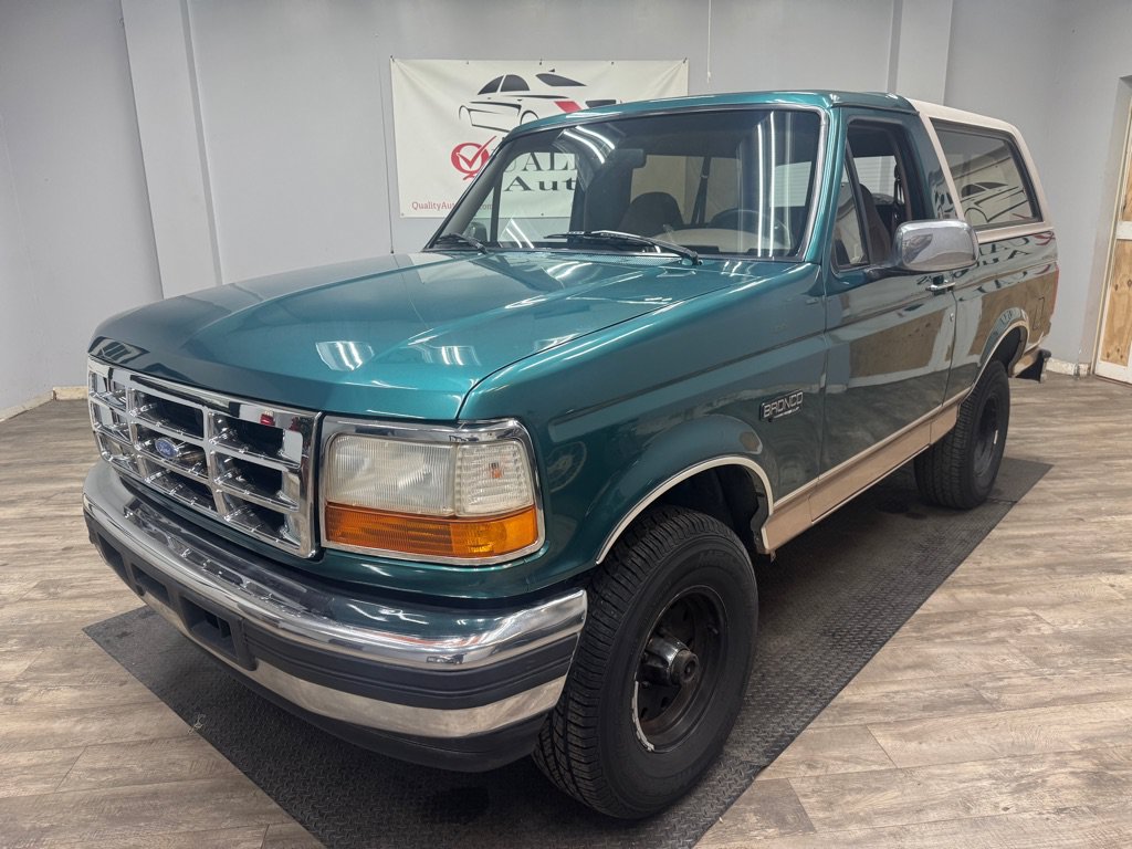 Used 1996 Ford Bronco AWD/4WD image 1
