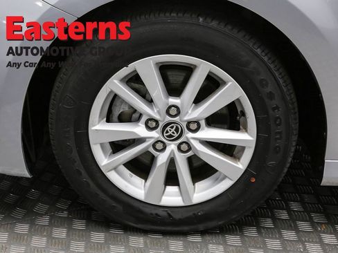 Used 2025 Toyota Camry LE image 33