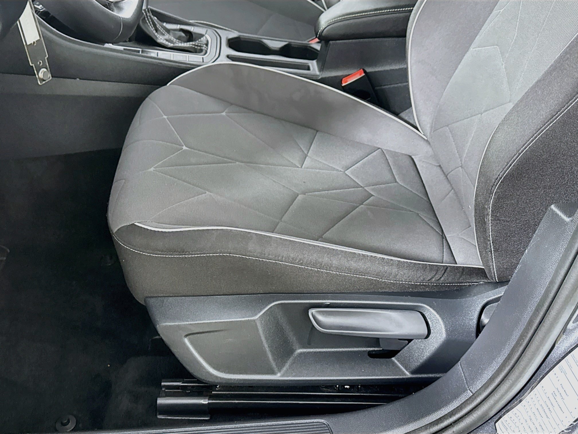 Used 2025 Volkswagen Jetta Sport FWD image 21