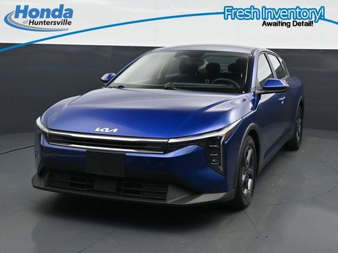 Used 2025 Kia K4 FWD image 3