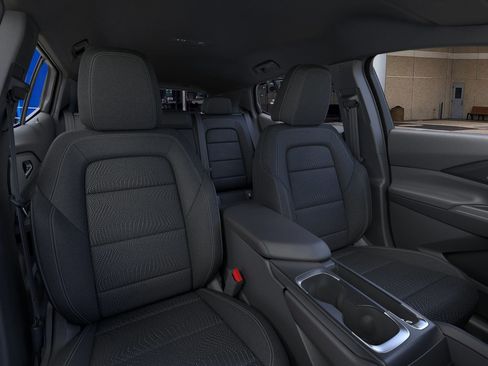 New 2026 Chevrolet Equinox EV LT image 16