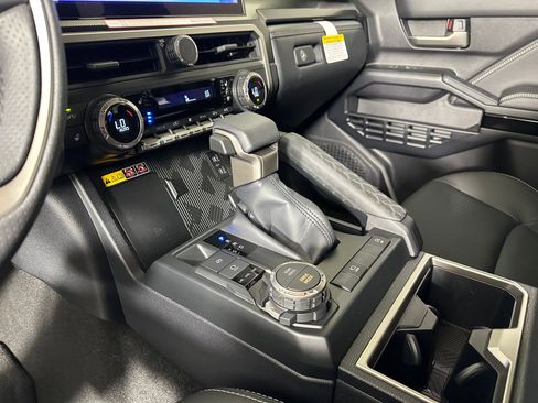 New 2026 Toyota 4Runner Limited image 17