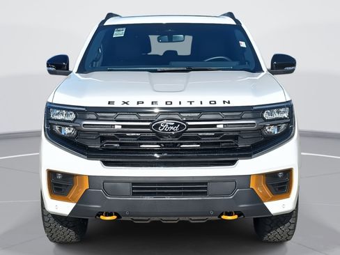 New 2026 Ford Expedition Tremor image 2