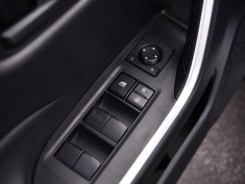 Used 2024 Toyota RAV4 LE image 9