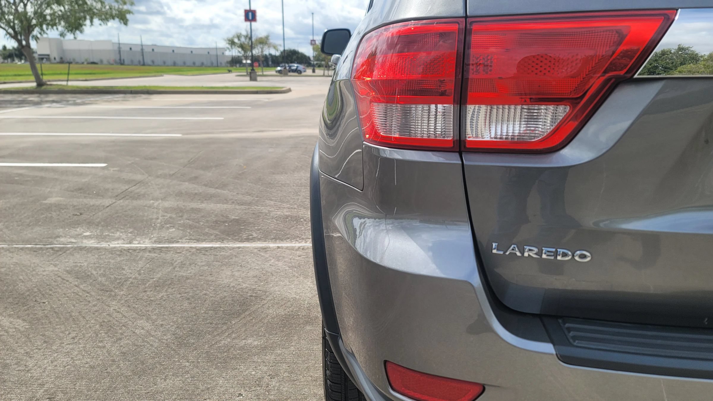 Used 2012 Jeep Grand Cherokee Laredo RWD image 23
