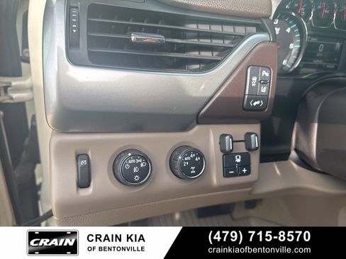 Used 2015 Chevrolet Suburban LTZ image 14
