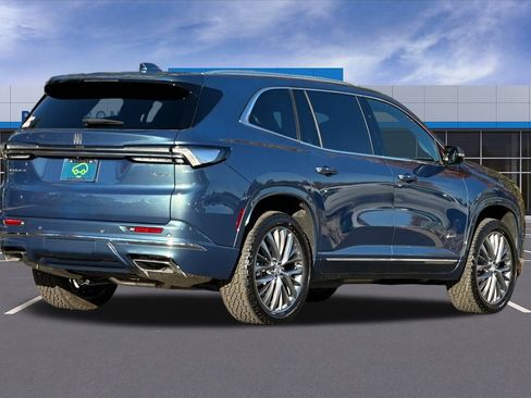 Certified 2025 Buick Enclave Avenir image 4