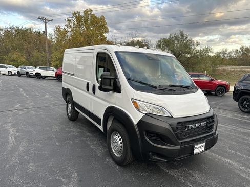 Used 2025 RAM ProMaster 1500 image 2