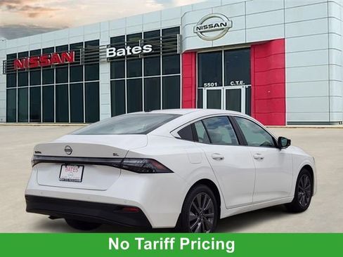 New 2026 Nissan Sentra SL w/ Floor Mat Package FWD image 4